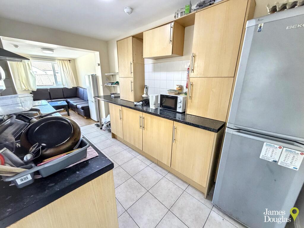 House in Pontypridd, Treforest - View 6