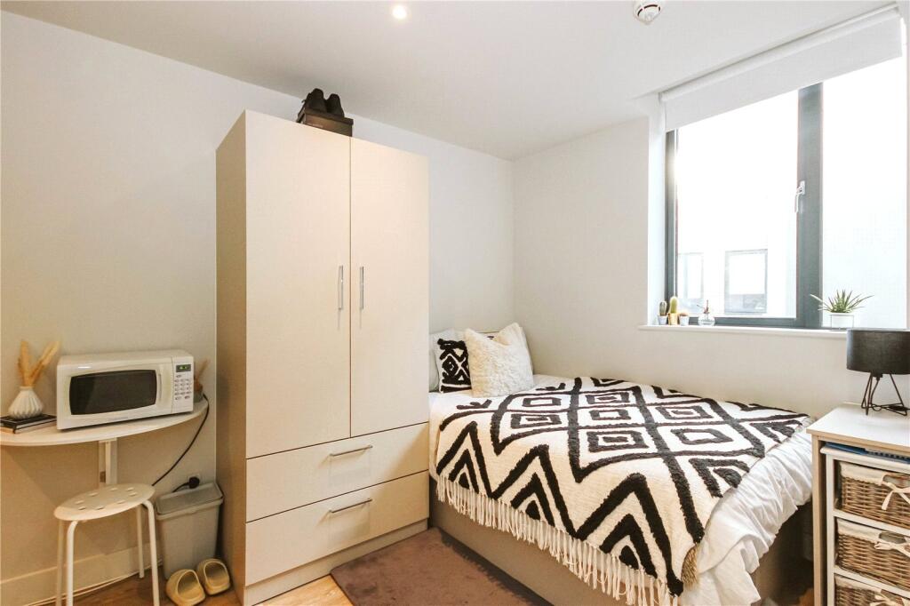 Main image of property: Grove Road, Weston-super-Mare, North Somerset, BS23