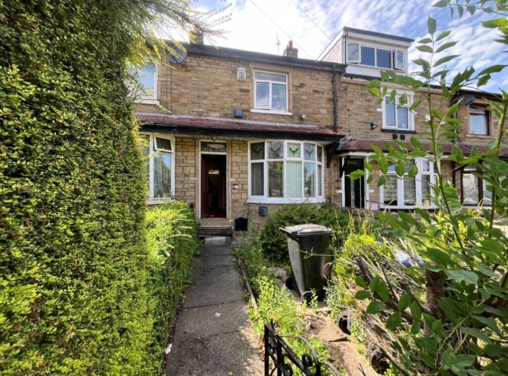 Main image of property: 18 Hutton Road, Bradford, West Yorkshire, BD5 9DT