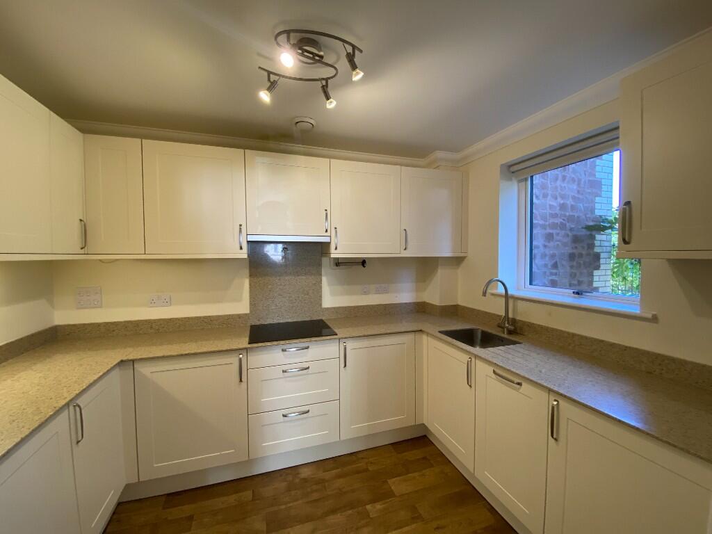 Fleur De Lis, Courtland Road, Paignton, Devon, TQ3 photo 2