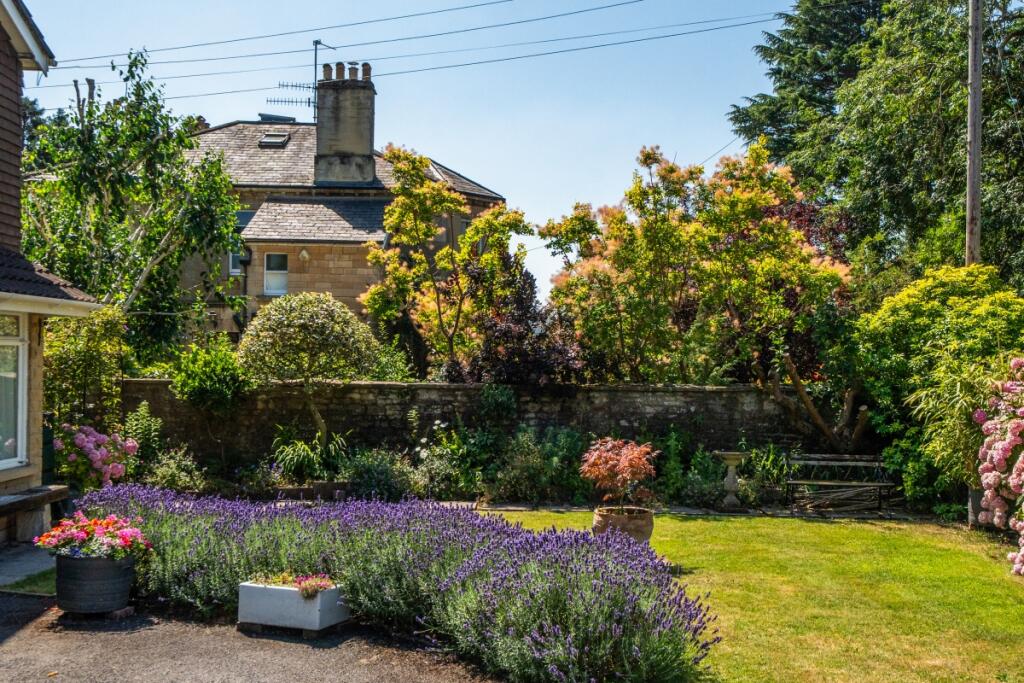 House in Bath, Lower Weston - More