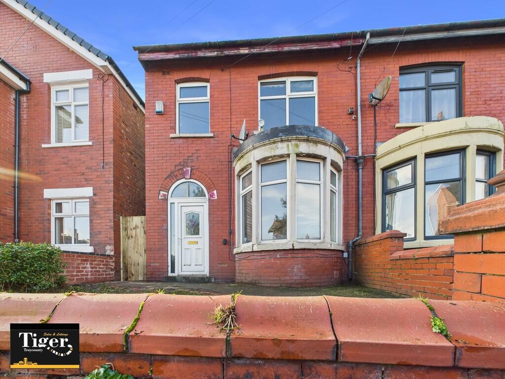3-bed semi-detached on Salisbury Road, Blackpool, £115,000