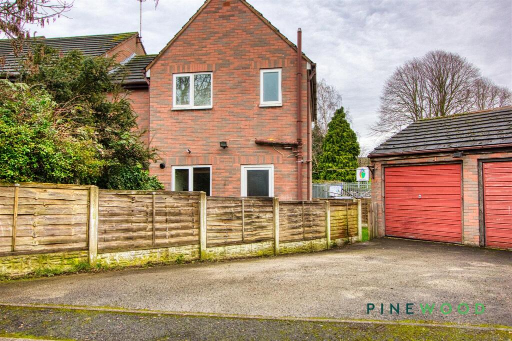 Main image of property: Ringer Lane, Clowne, Chesterfield, Derbyshire, S43