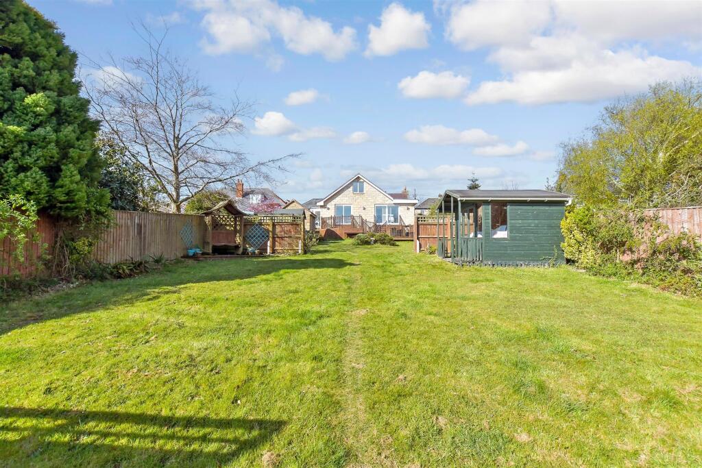Victoria Road, Freshwater, Isle of Wight - View 6
