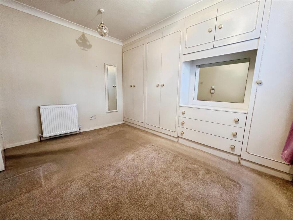 Apartment in Bradford, Bank Top, Eccleshill - More