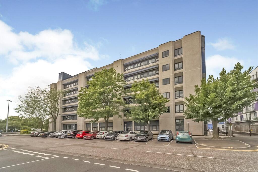 Main image of property: Skyline House, Swingate, Stevenage, Hertfordshire, SG1