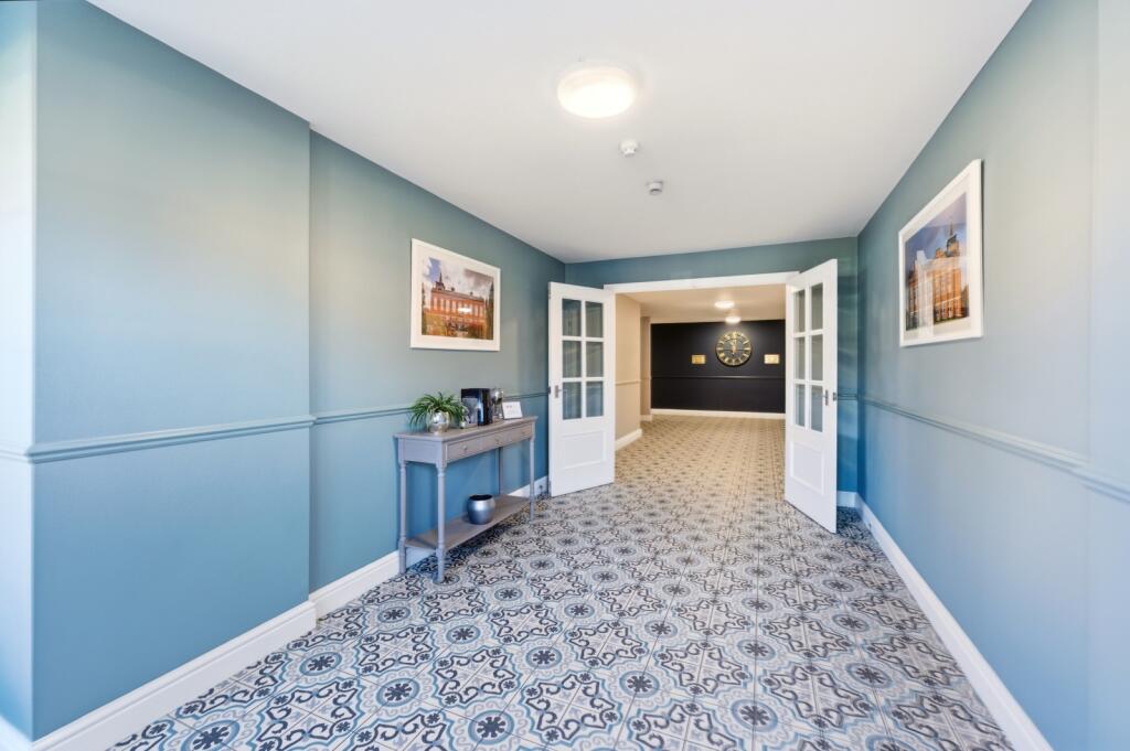 Additional image 11 of West Hall, Napsbury Park, St Albans, Herts, AL2