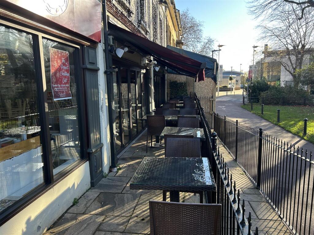 房产图片 20 - 伊弗尔西南西露台