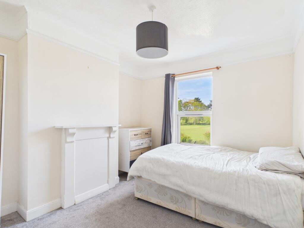 Main image of property: Room 2, 23 Marle Hill Road, Cheltenham