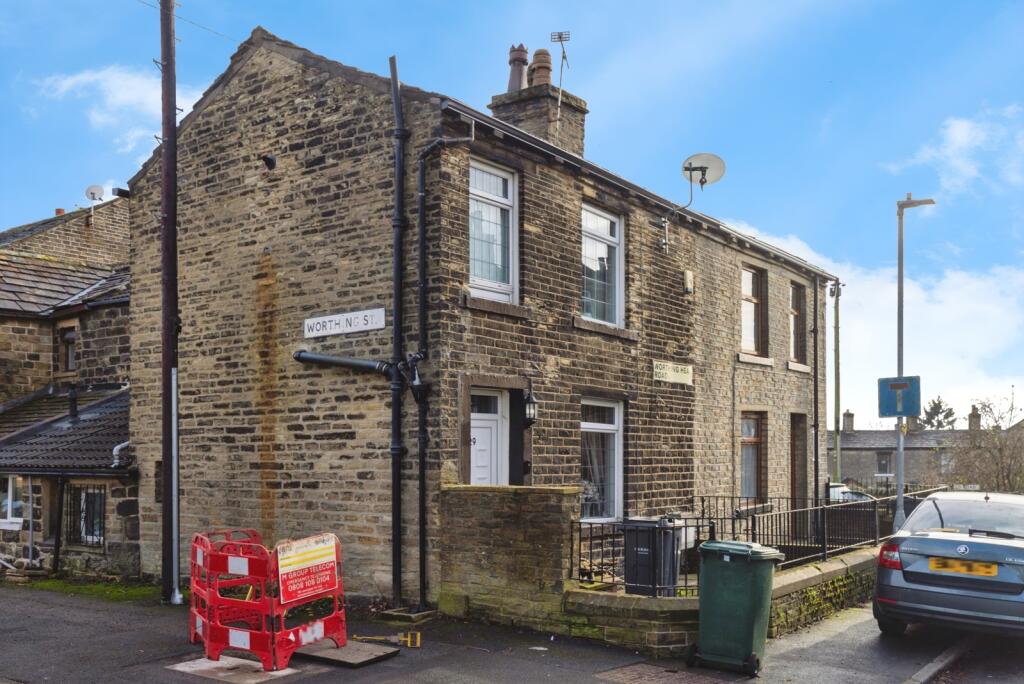 Main image of property: Worthing Head Road, Wyke, Bradford, West Yorkshire, BD12