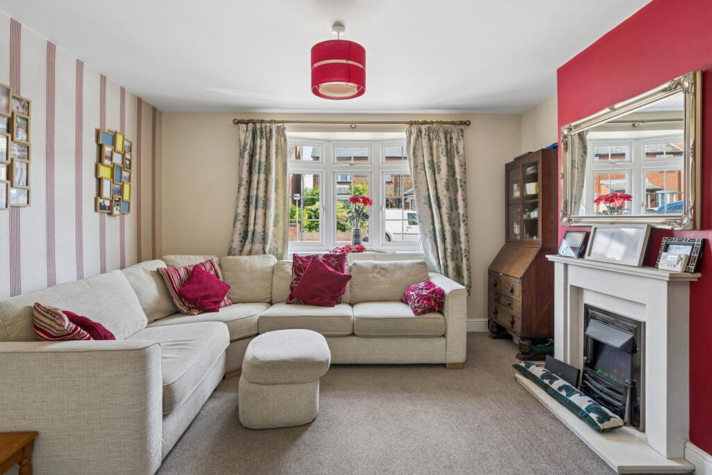 House in Three Rivers, Croxley Green - View 5