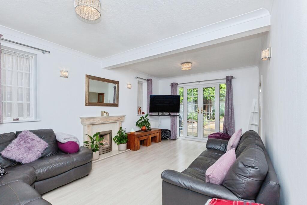 House in Leicester - More