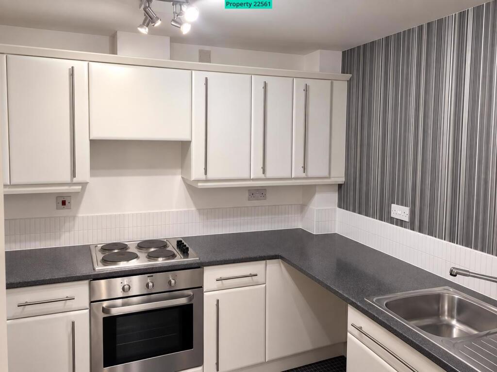 Apartment in Leeds, West Yorkshire - View 4