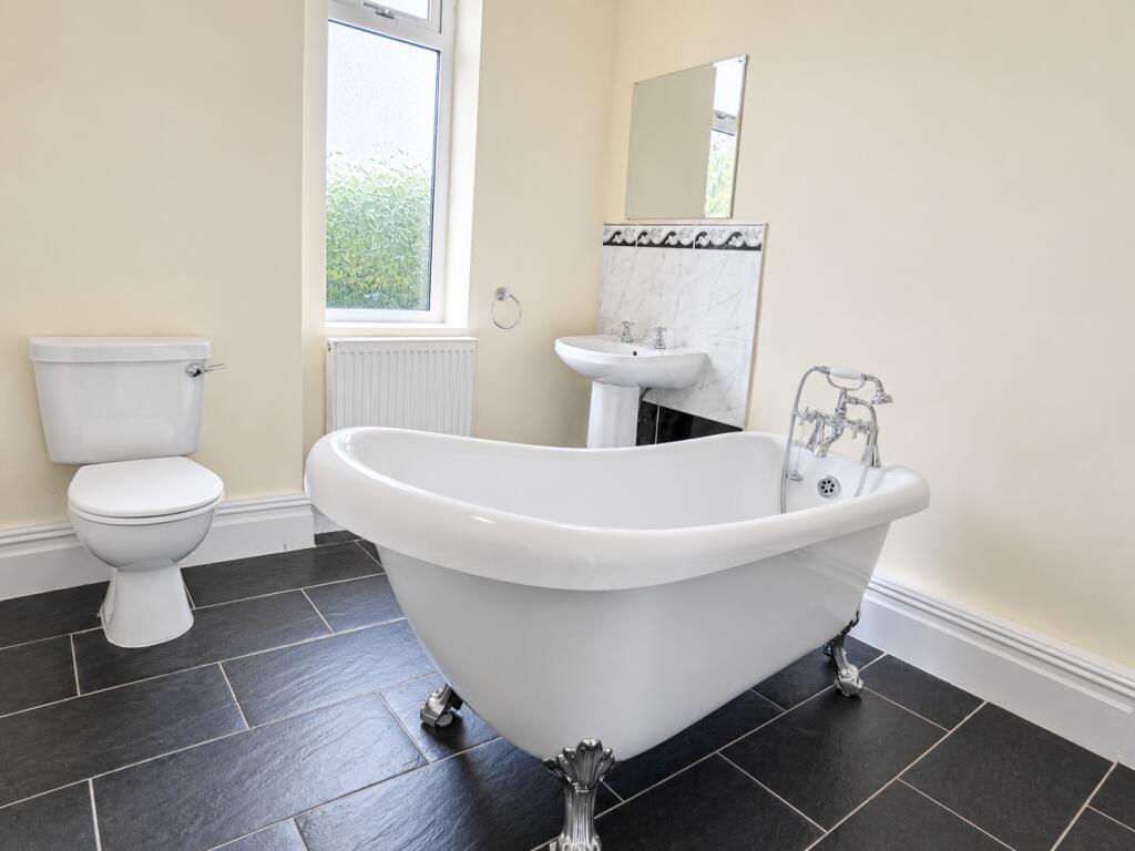 House in South Derbyshire, Lullington - View 5