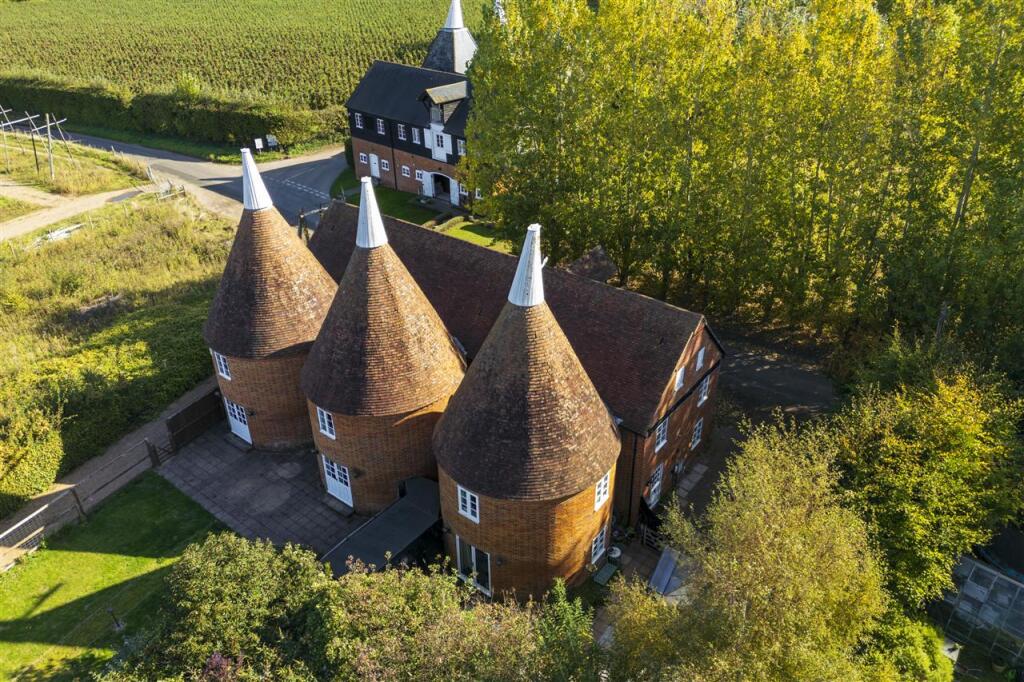 Main image of property: Westlea Oast, Bull Lane, Boughton-under-Blean