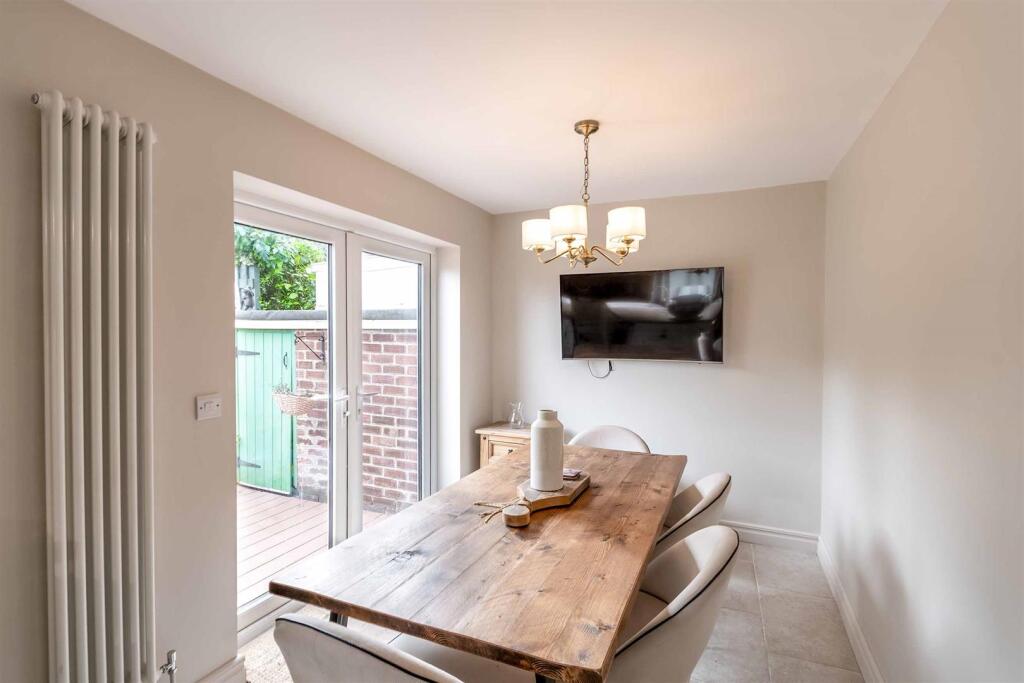 House in Rotherham, Bramley - View 5