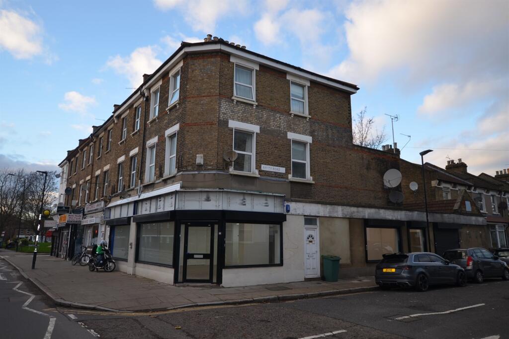 77-7 Portway, Stratford, E15 photo 2