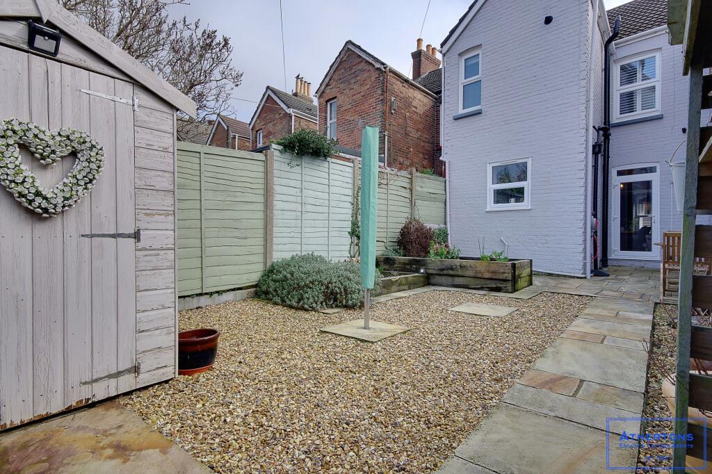 房产图片 26 - Maple Road, Heckford Park, Poole