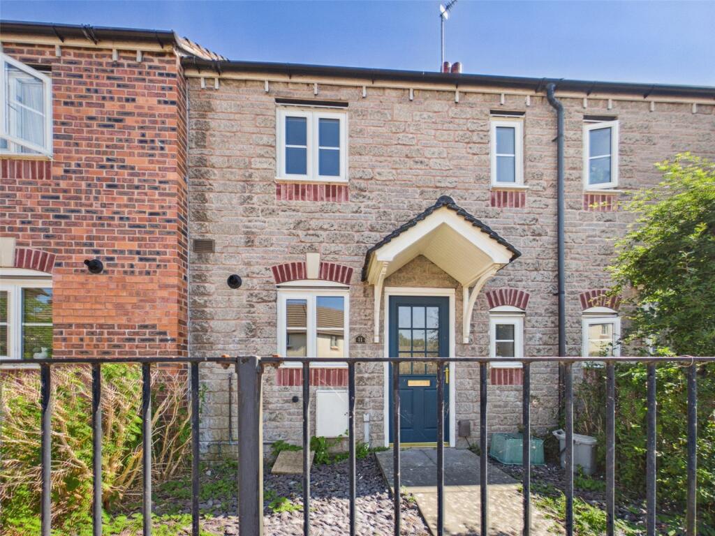 Main image of property: Rosedale Close, Hardwicke, Gloucester, Gloucestershire, GL2