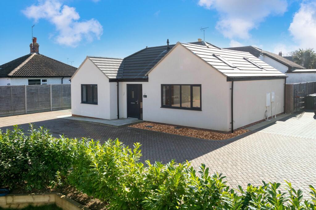 2-bed detached on Millers Close, Bourne, PE10, £300,000