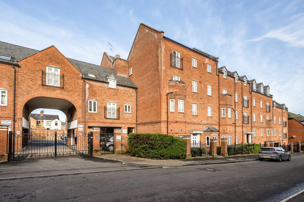 Main image of property: Banbury, Oxfordshire, OX16