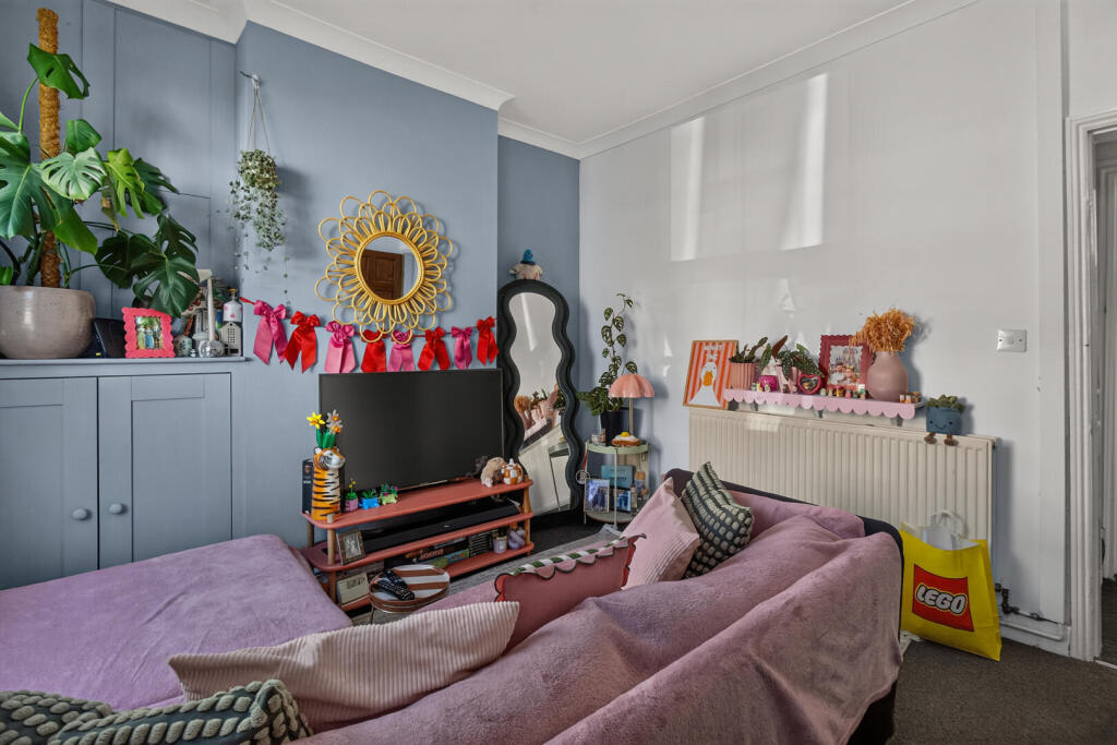 House in Worcester - View 4