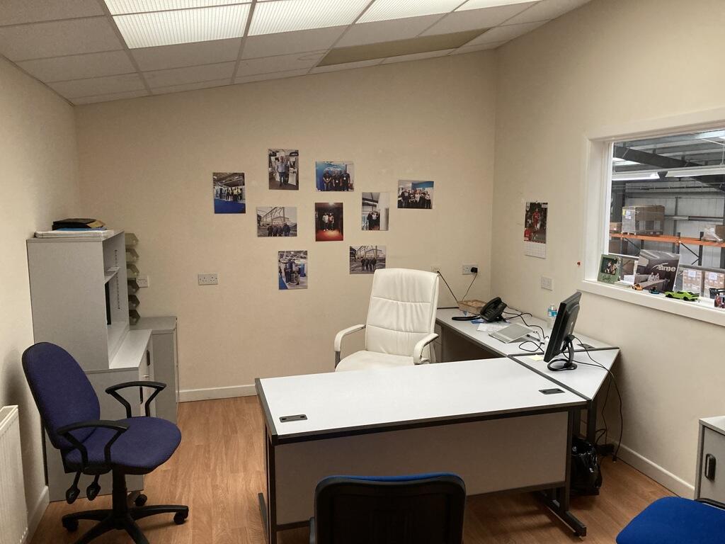 Photo 2