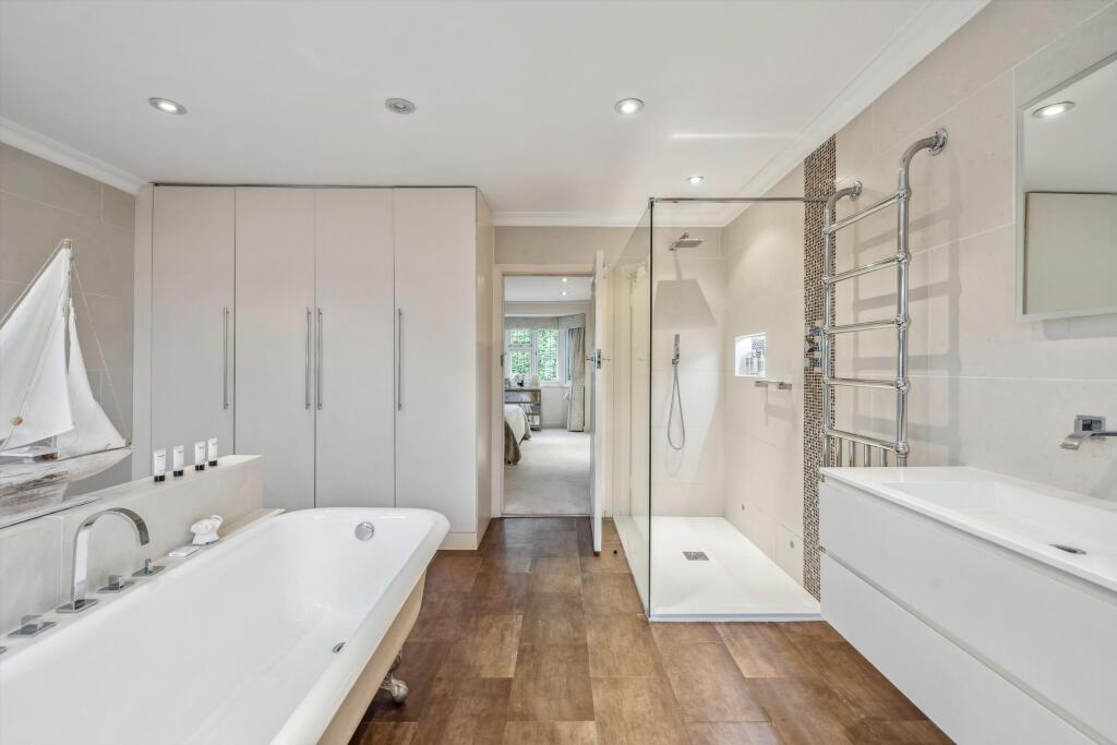 House in London - View 4