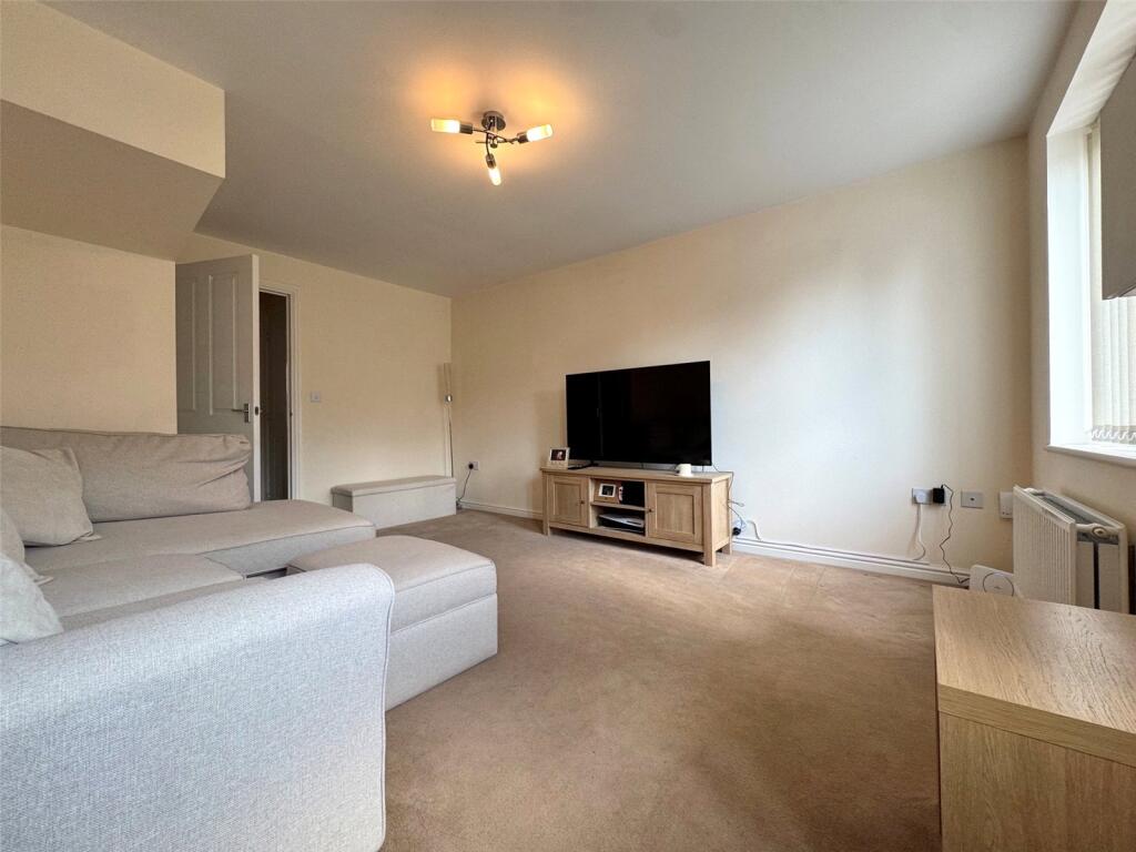 House in Birmingham, West Midlands - View 2