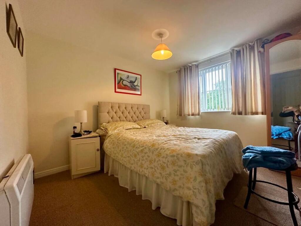 Apartment in Doncaster, South Yorkshire - View 4