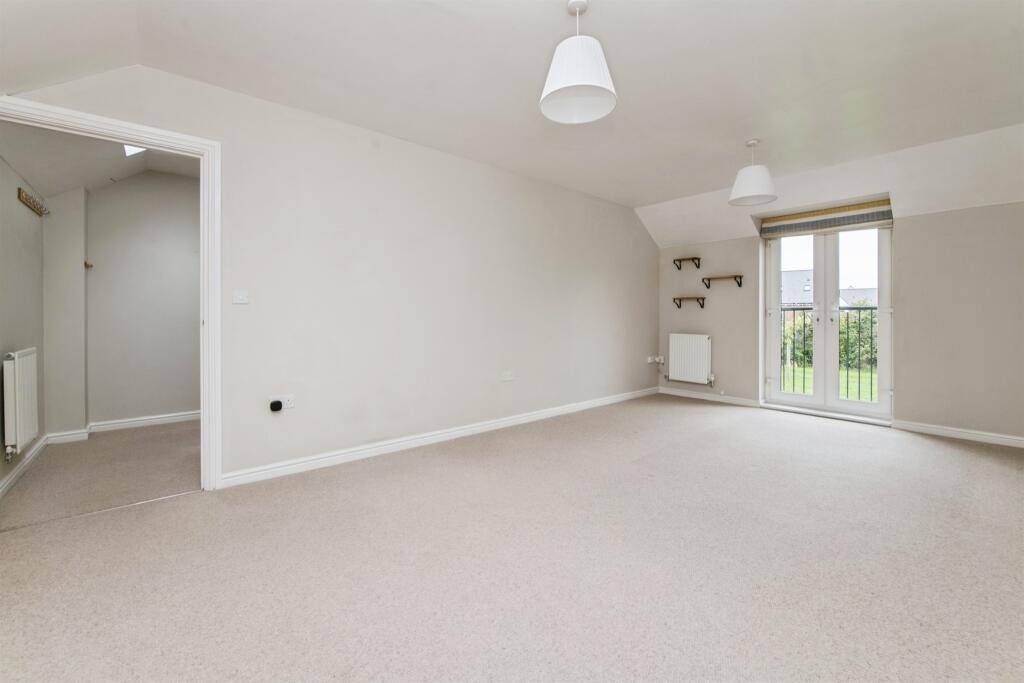 19, Vernon Crescent photo 4
