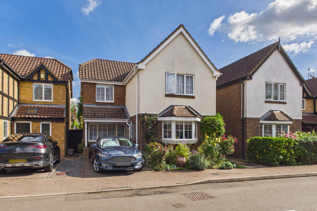 Main image of property: Kingfisher Drive, Hemel Hempstead, HP3