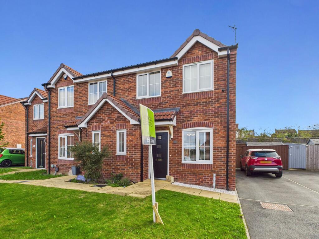 3-bed house on Peregrine Way, Tibshelf, DE55, £190,000