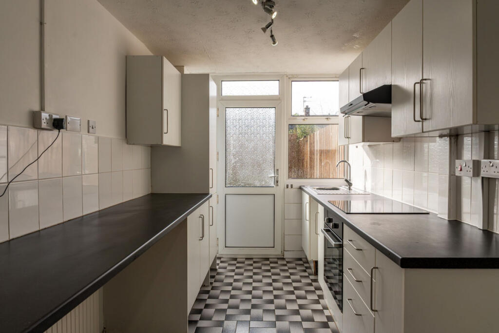 House in Newport, Bettws Shopping Centre, Bettws - View 2