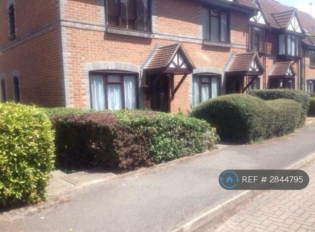 Main image of property: Grovelands Road, Reading, RG30