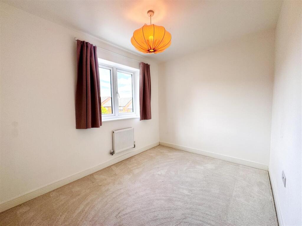 House in Reading, Beansheaf, Holybrook - View 2