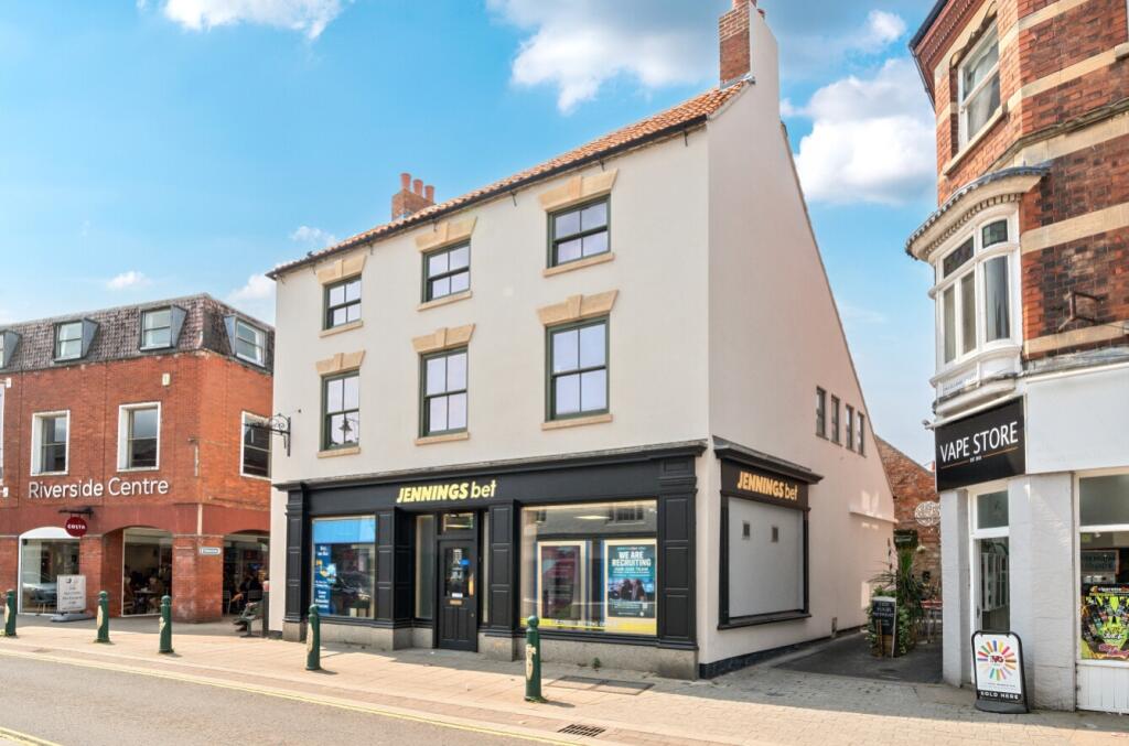 Main image of property: First Floor Offices, 12 Southgate, Sleaford, Lincolnshire, NG34