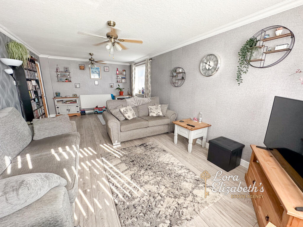 House in Ashfield, Kirkby-in-Ashfield, Sutton-in-Ashfield - View 5