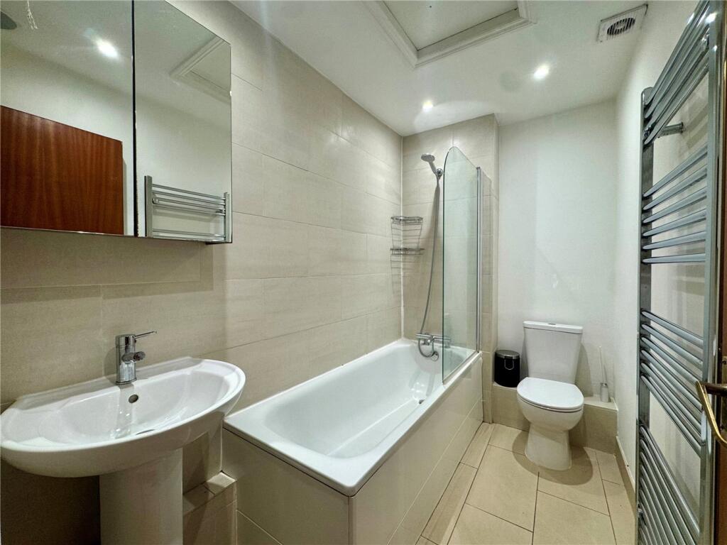 Apartment in London, Stroud Green - View 5