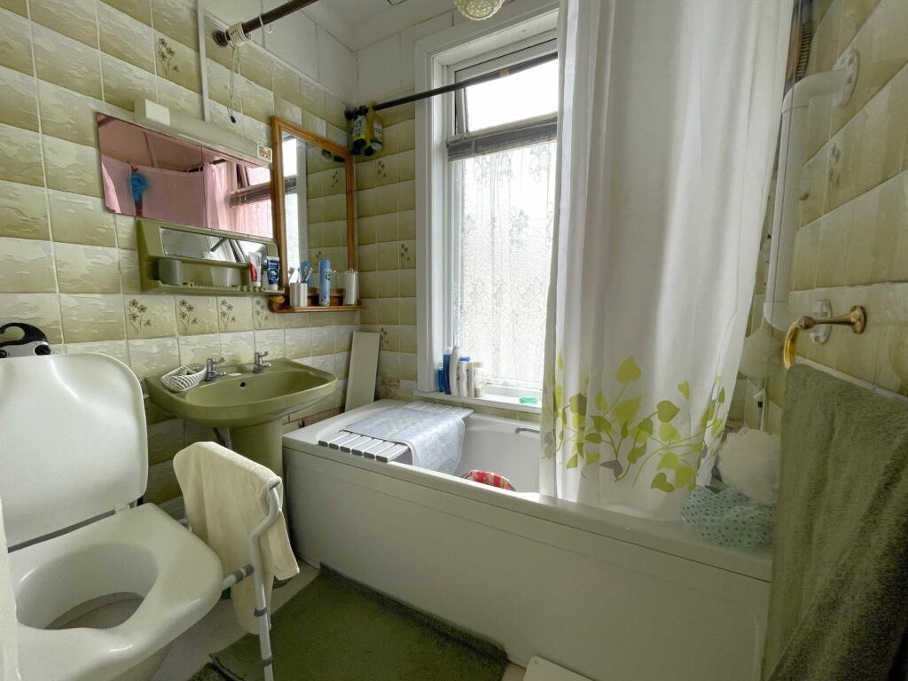 House in Portsmouth - View 4