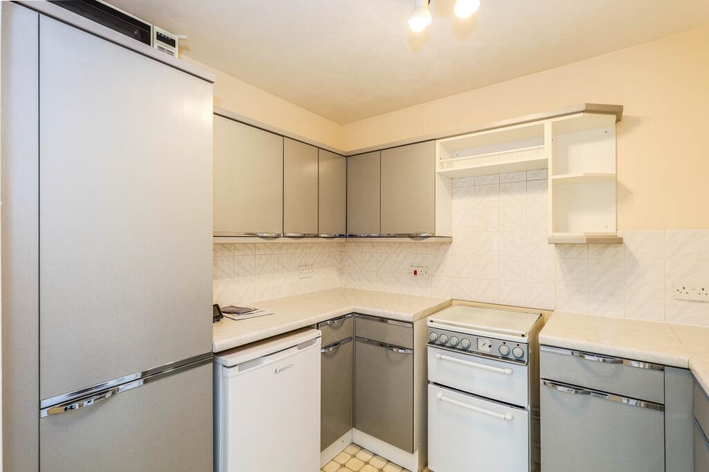 Apartment in Portsmouth - More