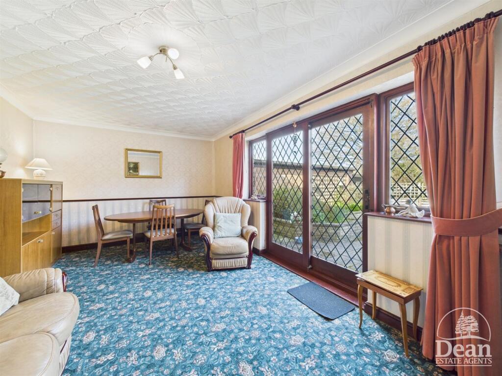 High Delf Way, Whitecroft, Lydney photo 4