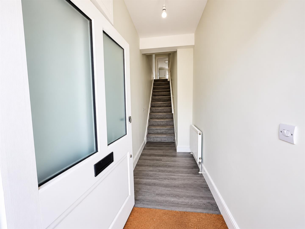 Apartment in London - View 3