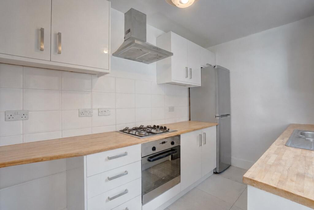House in Nottingham - View 5