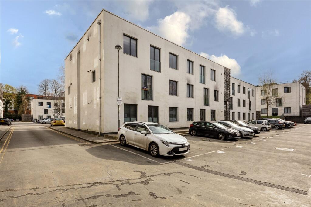 Main image of property: Godstone Road, Whyteleafe, Surrey, CR3