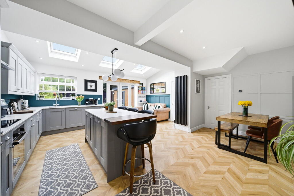 House in Burnley, Rose Grove - View 2