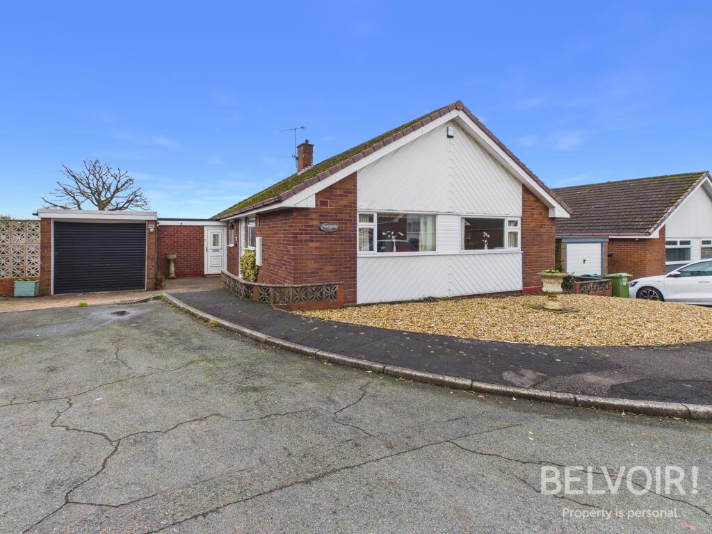 3-bed detached on Avon Close, Stafford, ST16, £330,000