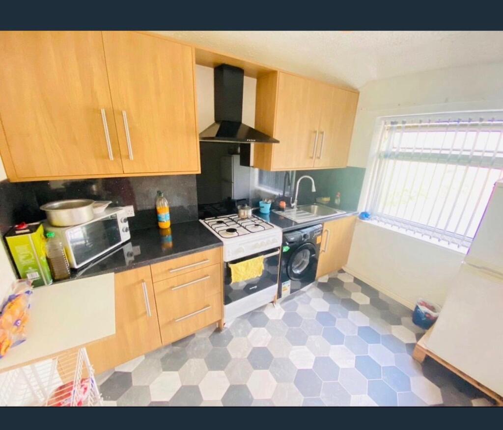 Main image of property: B8 2BS