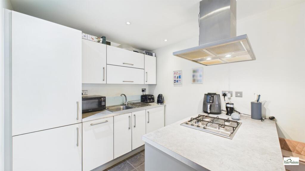 Apartment in London - View 4
