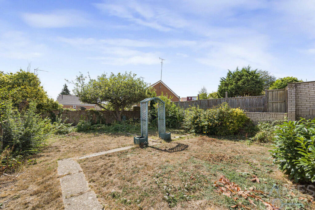 House in Dartford - View 4